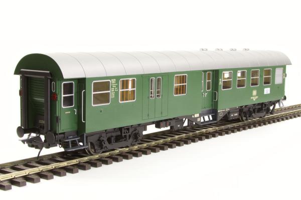 Nahverkehrszug-Set Epoche IV mit E141 und 2 4-achsigen Umbauwagen